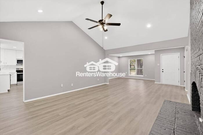 1136 Princeton Dr - Photo 5 of 45