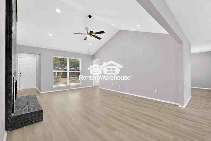 1136 Princeton Dr - Photo 6 of 45