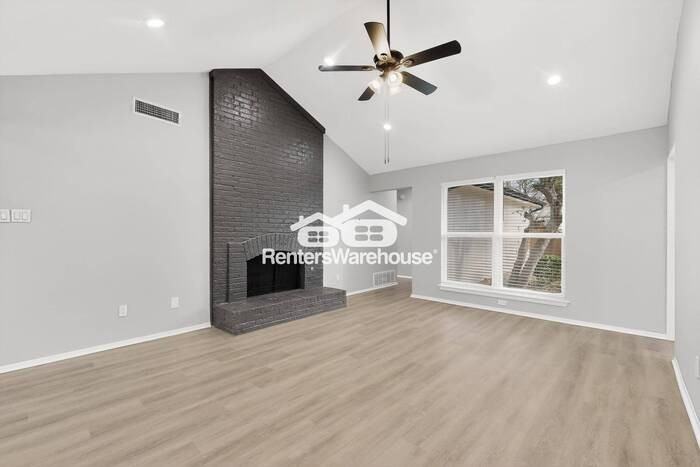 1136 Princeton Dr - Photo 7 of 45