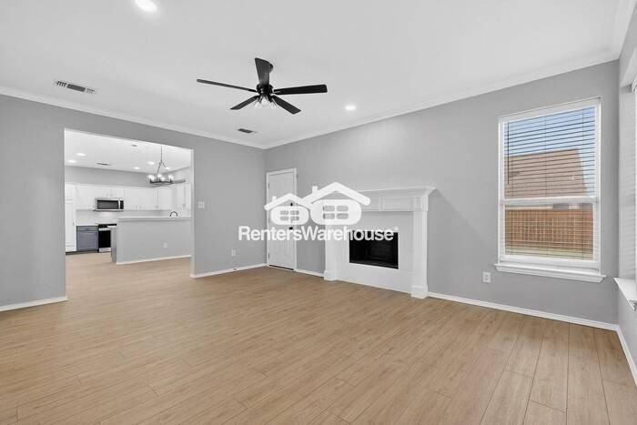 303 Terrace Dr - Photo 4 of 40