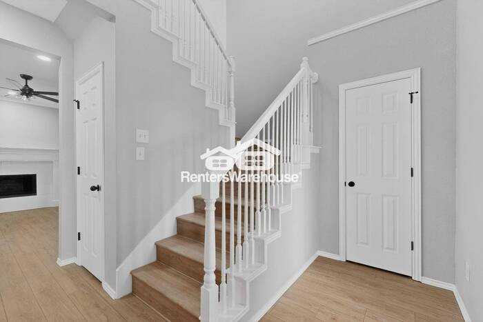 303 Terrace Dr - Photo 6 of 40