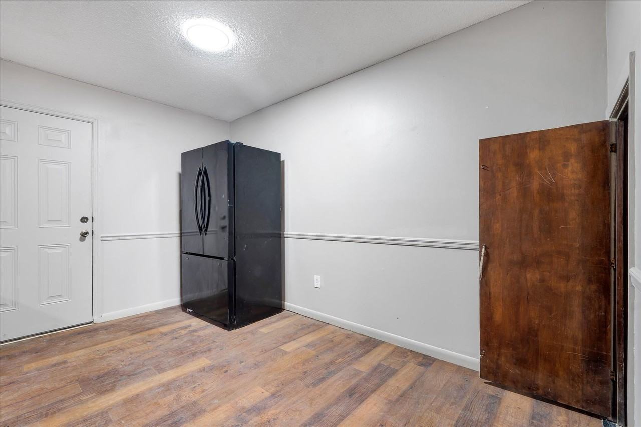 Cedar Heights Dr. - Photo 5 of 19