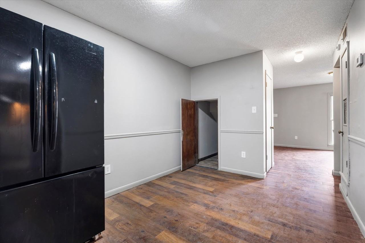 Cedar Heights Dr. - Photo 6 of 19