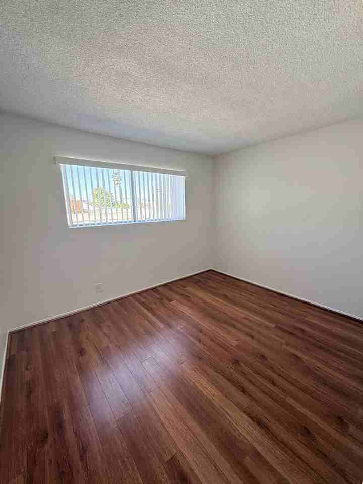 1 Month Free! Renovated Units in Central Van Nuys - Photo 7 of 22