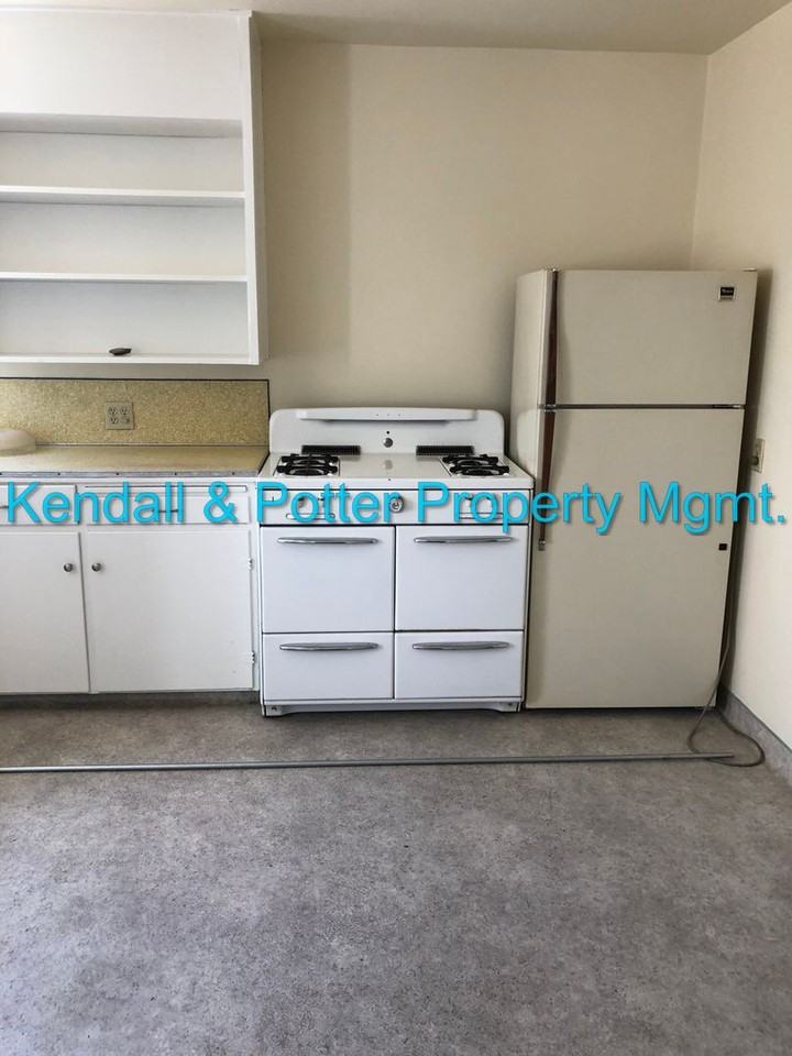 4622 4618, 4620, 4622 Soquel Dr. - Photo 4 of 9