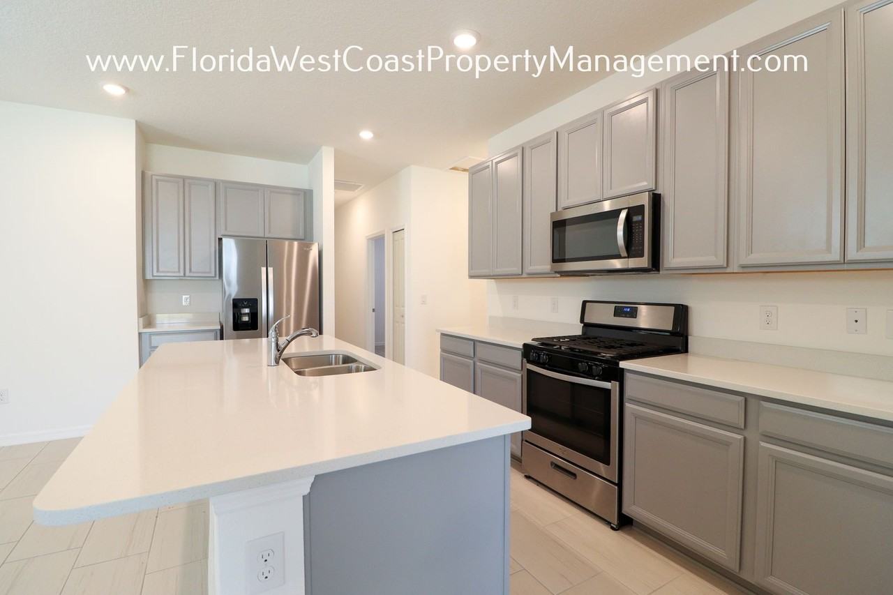 5871 Bungalow Grove Ct - Photo 3 of 26