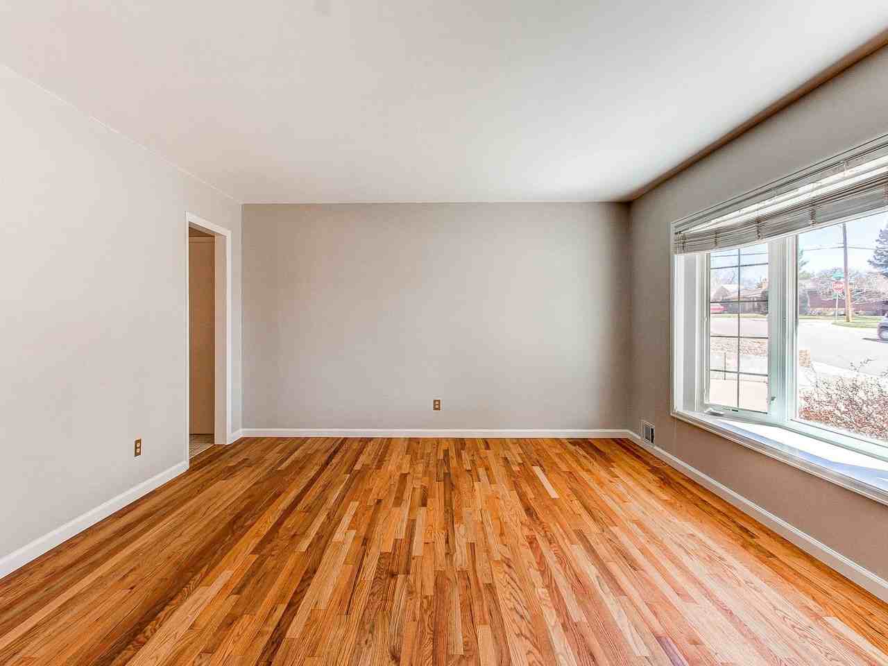 3975 W Floyd Ave - Photo 3 of 32