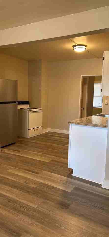 145 North St - Photo 4 of 26