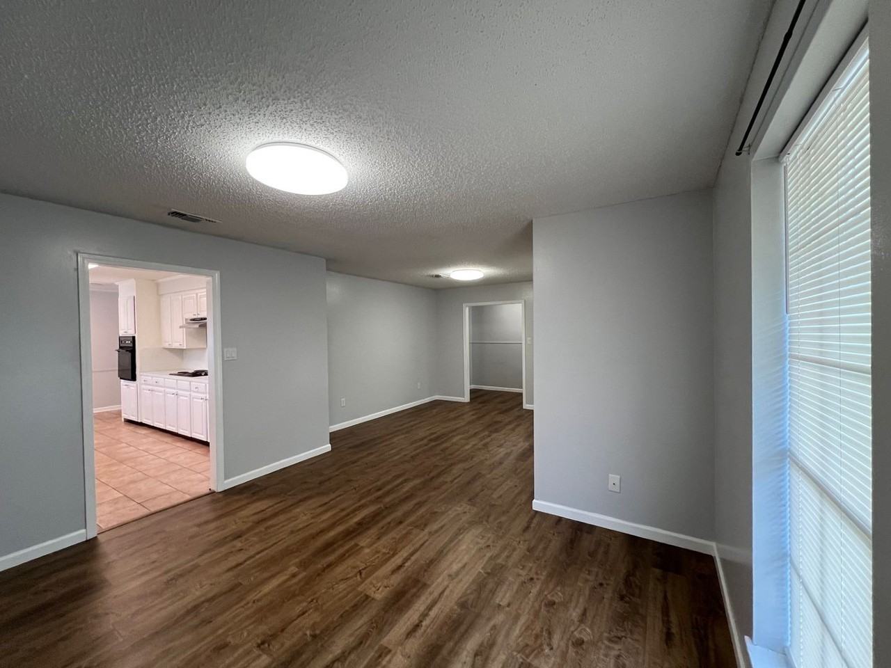 13085 Friendship Rd - Photo 5 of 15