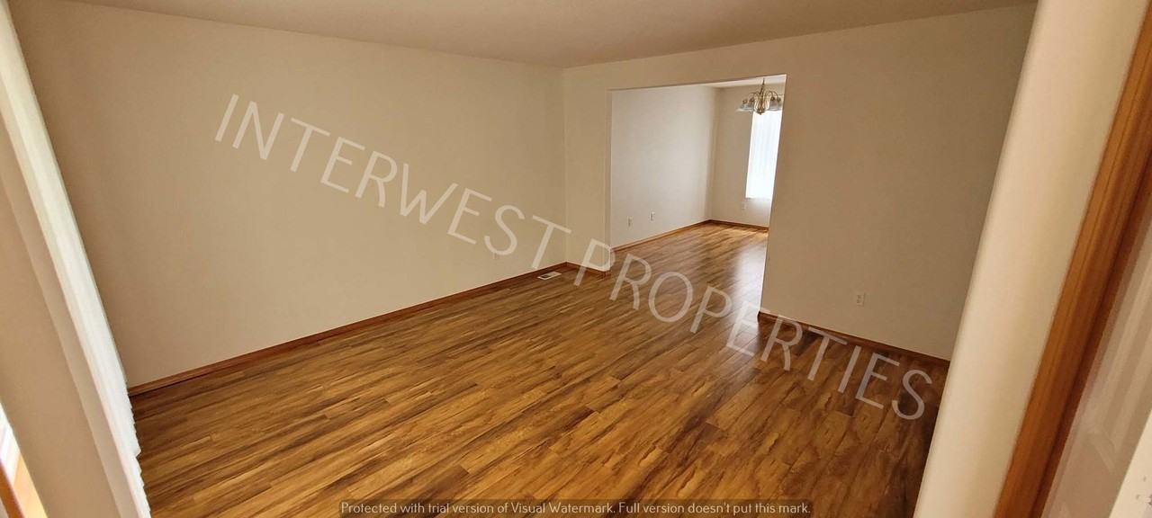 1804 Ne 12th St - Photo 2 of 37