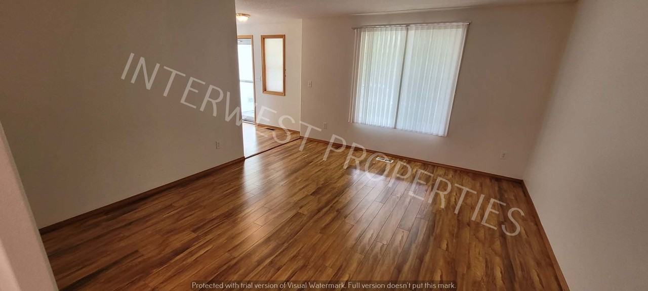 1804 Ne 12th St - Photo 3 of 37