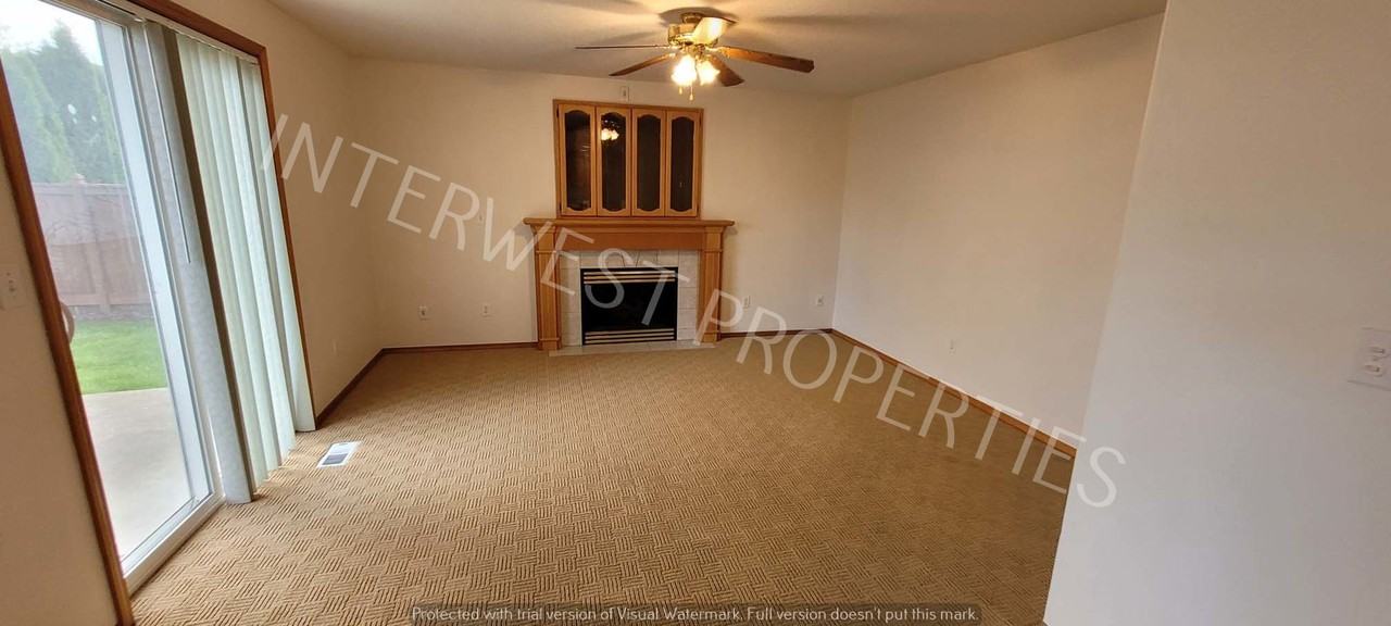 1804 Ne 12th St - Photo 5 of 37