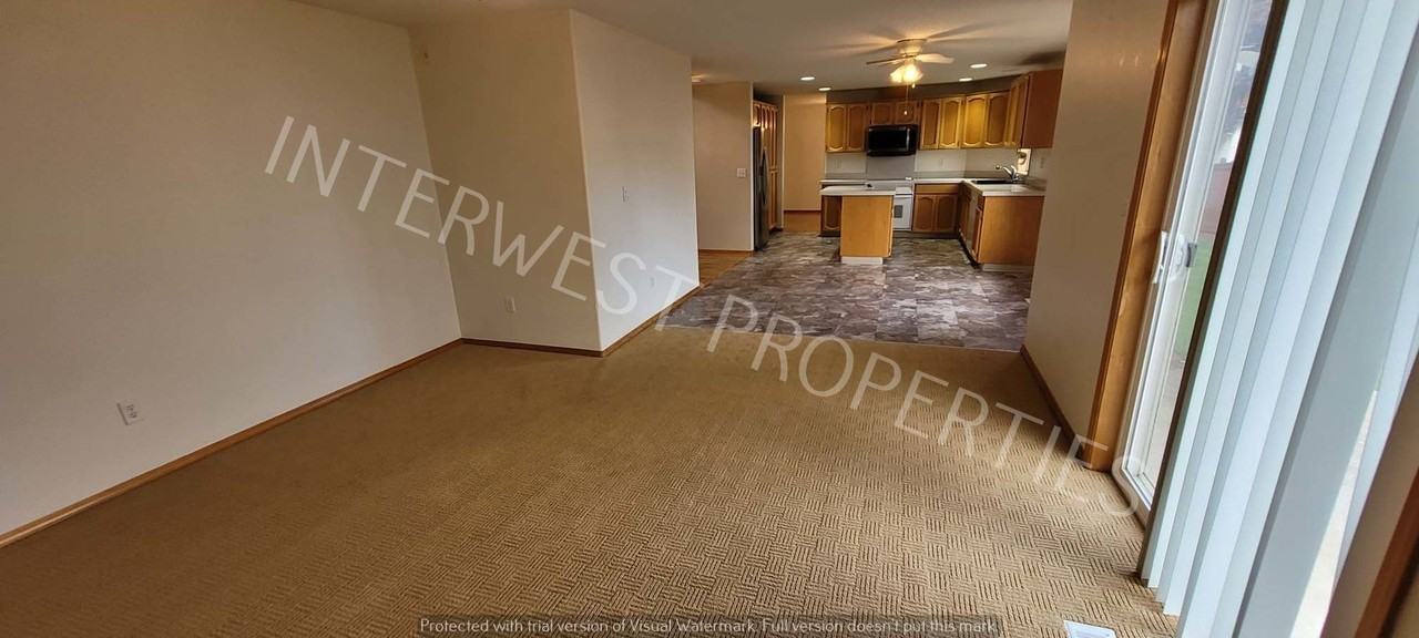 1804 Ne 12th St - Photo 6 of 37