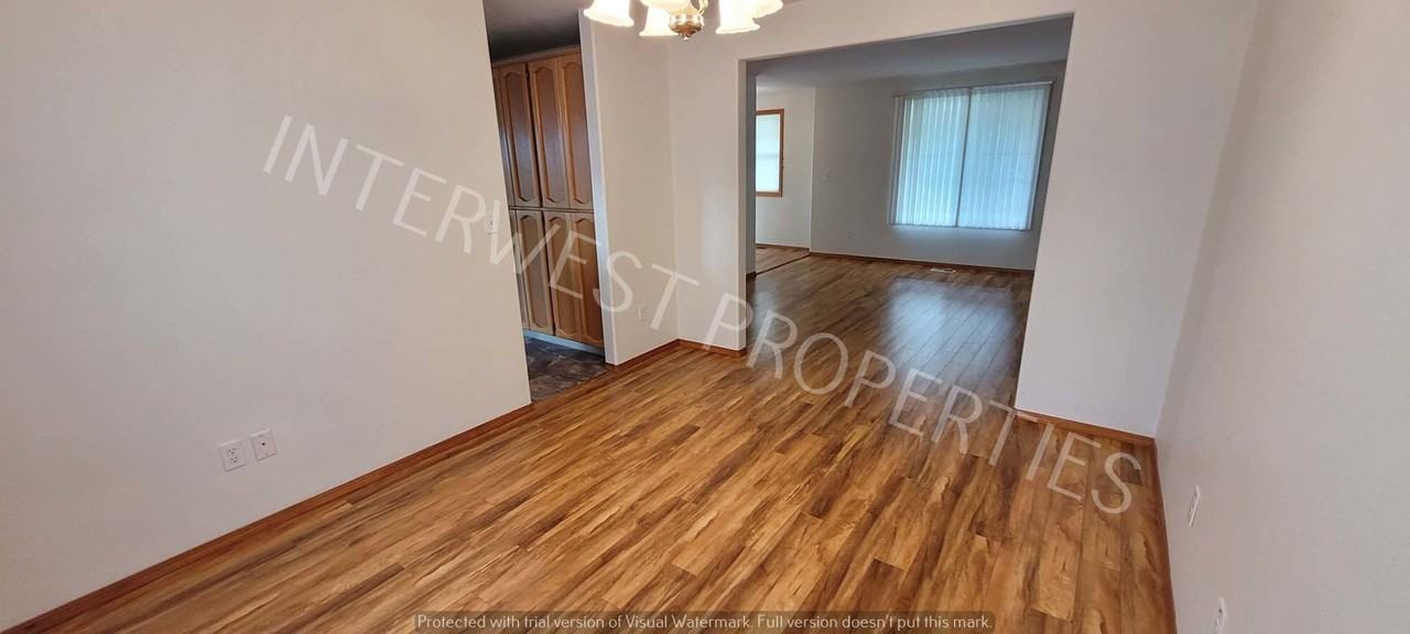 1804 Ne 12th St - Photo 7 of 37