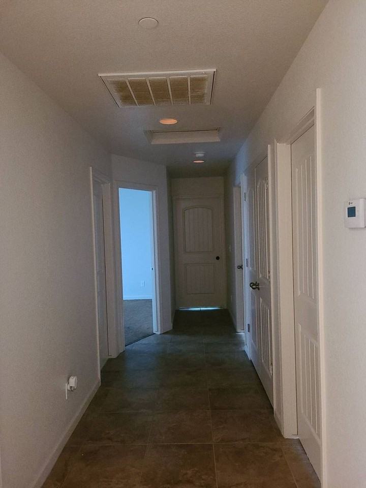 2578 Bell Port Ave - Photo 6 of 18