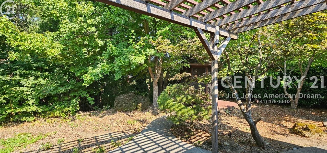 144 Belindy Cir - Photo 5 of 14