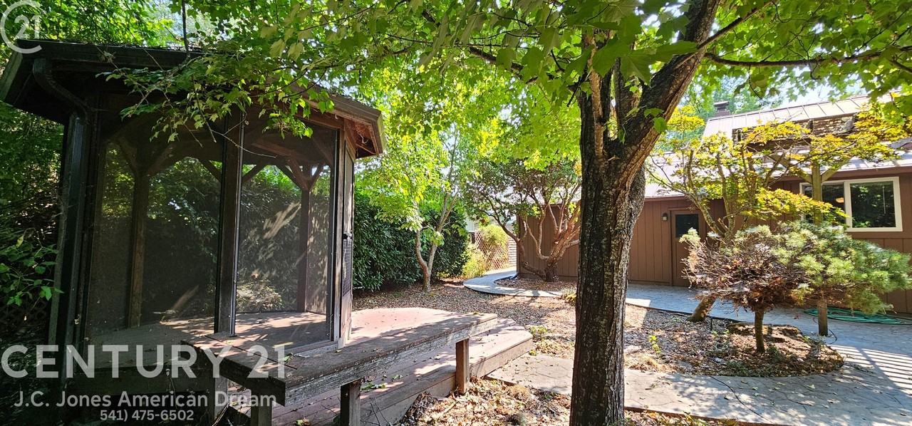 144 Belindy Cir - Photo 7 of 14