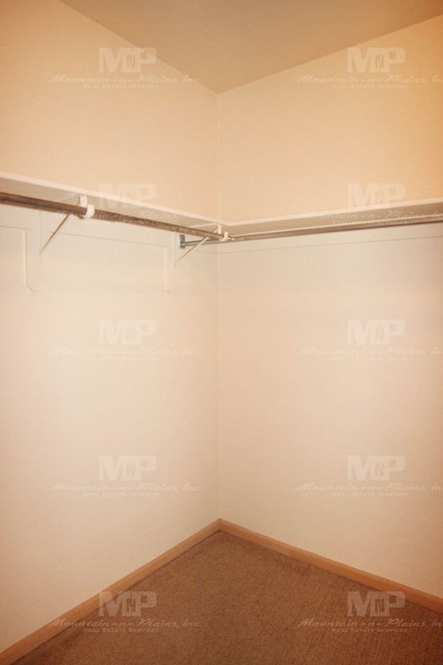 2036 Glenmoor Dr - Photo 7 of 16