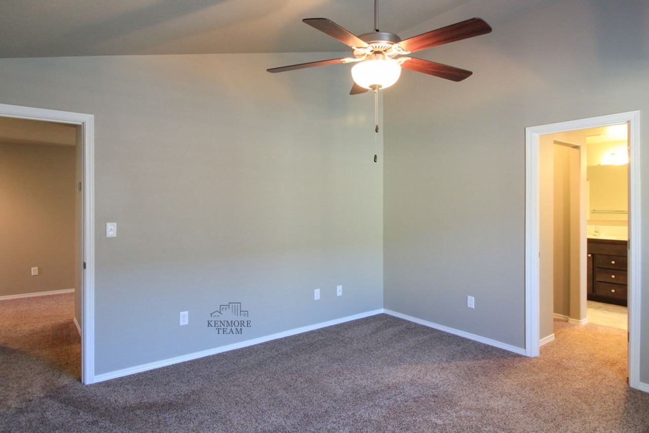 2937 Cashmere Dr - Photo 4 of 9