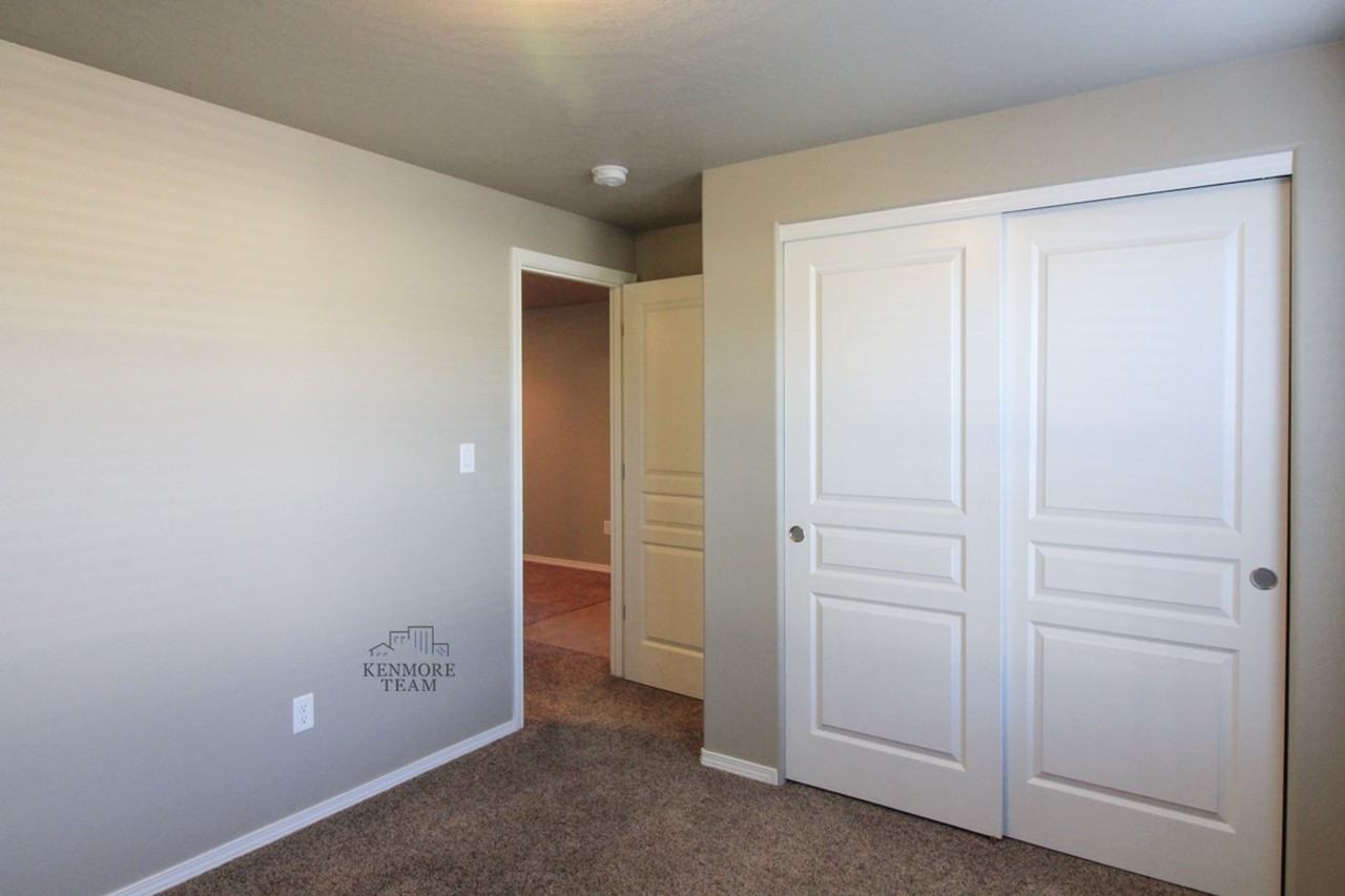2937 Cashmere Dr - Photo 6 of 9