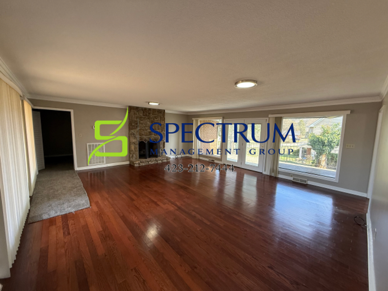 828 Andy St - Photo 6 of 38