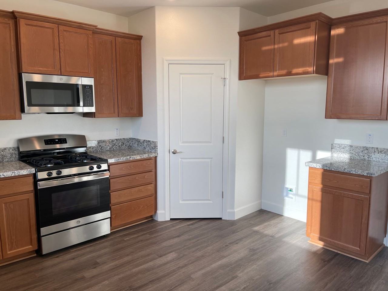 8081 Oxbow Landing Loop - Photo 6 of 16