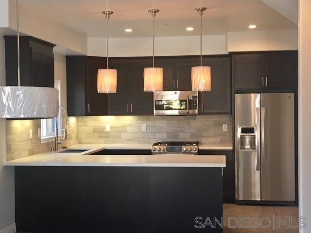 1631 Hornblend St - Photo 3 of 16