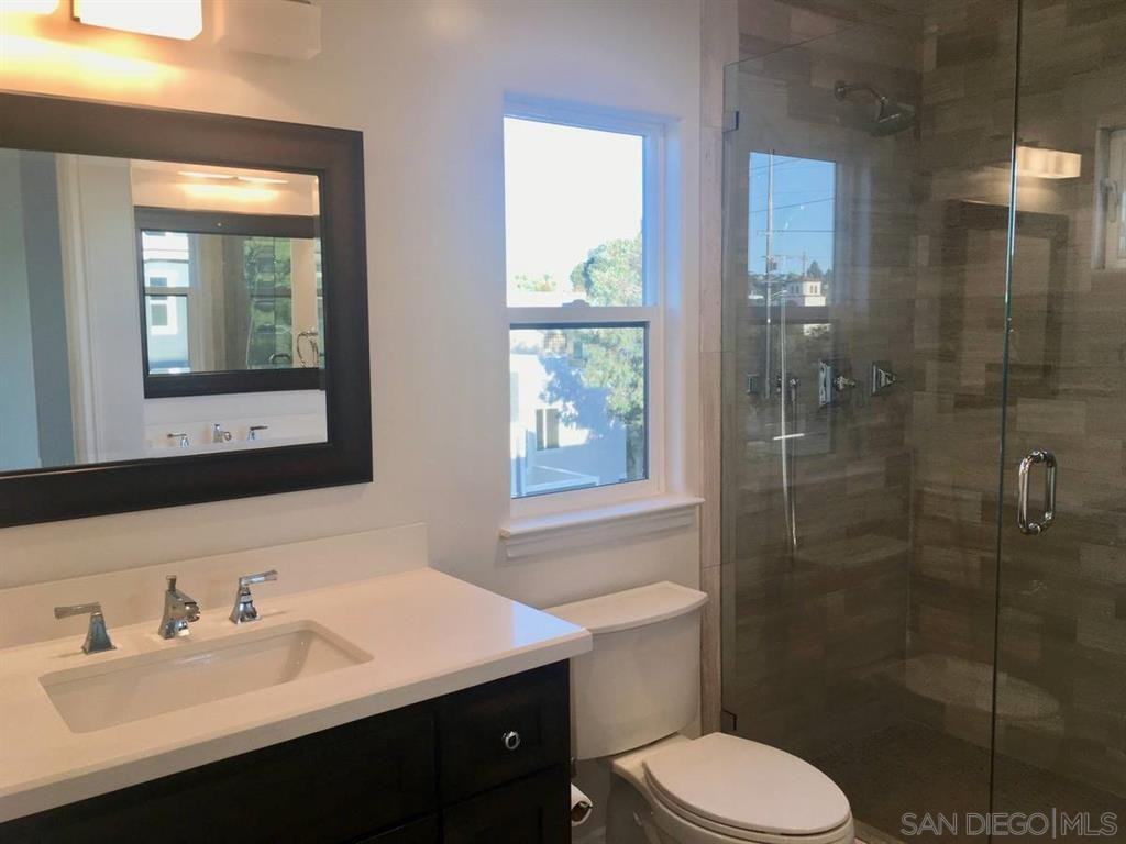 1631 Hornblend St - Photo 5 of 16