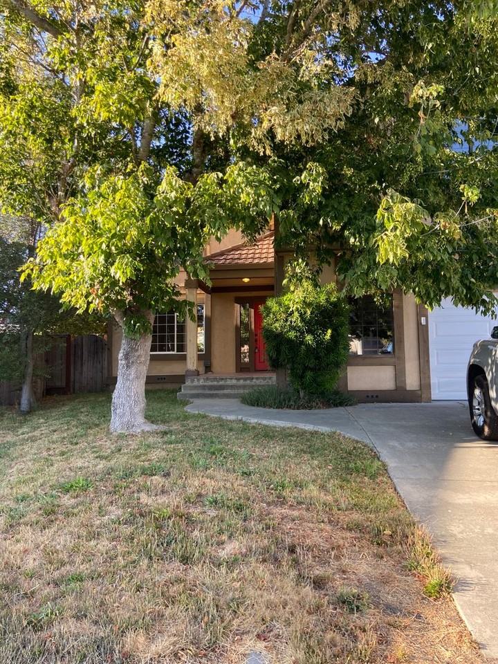 1725 Tampico Ct - Photo 3 of 20