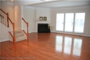 2463 Huntington Park Dr - Photo 2 of 12