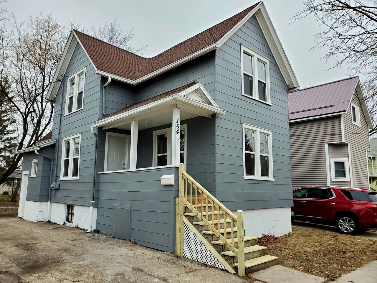 164 N Lincoln Ave - Photo 2 of 16