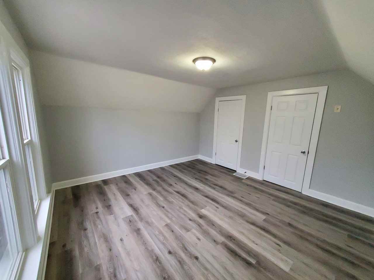 164 N Lincoln Ave - Photo 6 of 16