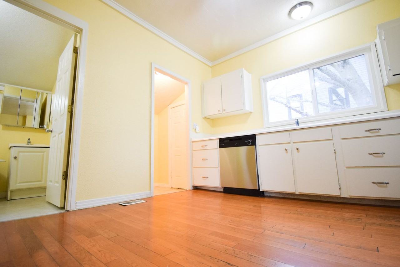 22 N Failing St - Photo 2 of 8