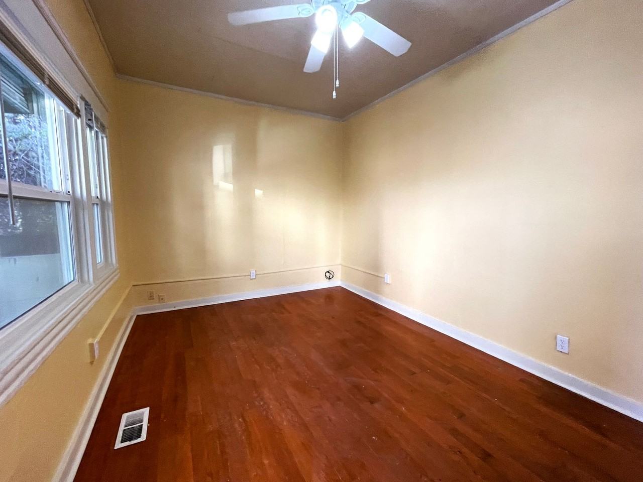 22 N Failing St - Photo 5 of 8