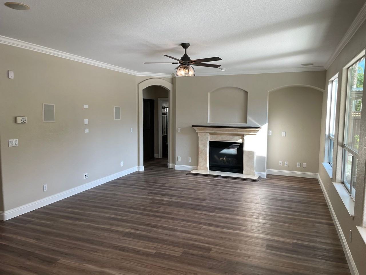 6102 Canyon Rim Dr - Photo 7 of 35