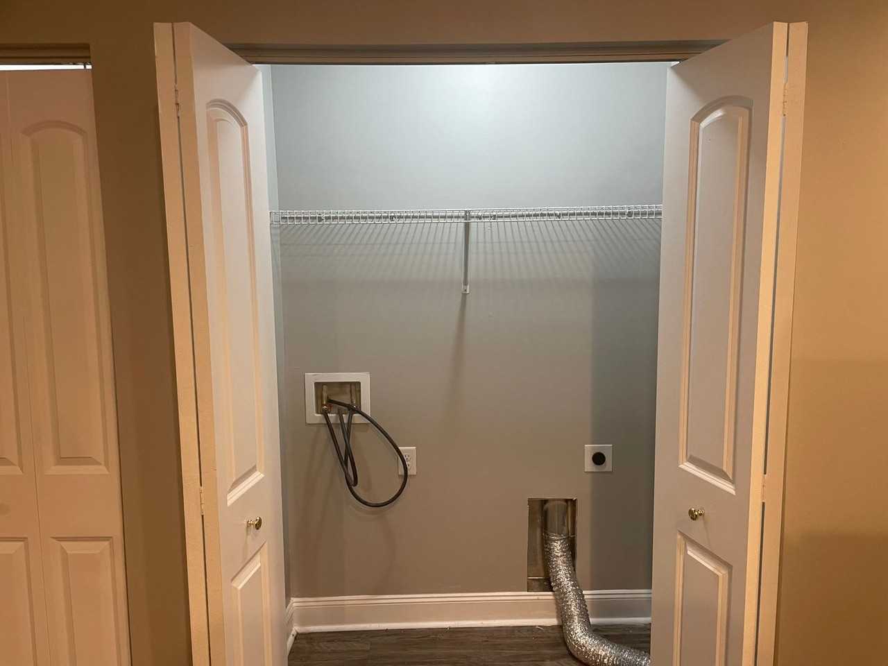 5309 Oak Trail Ln - Photo 4 of 17