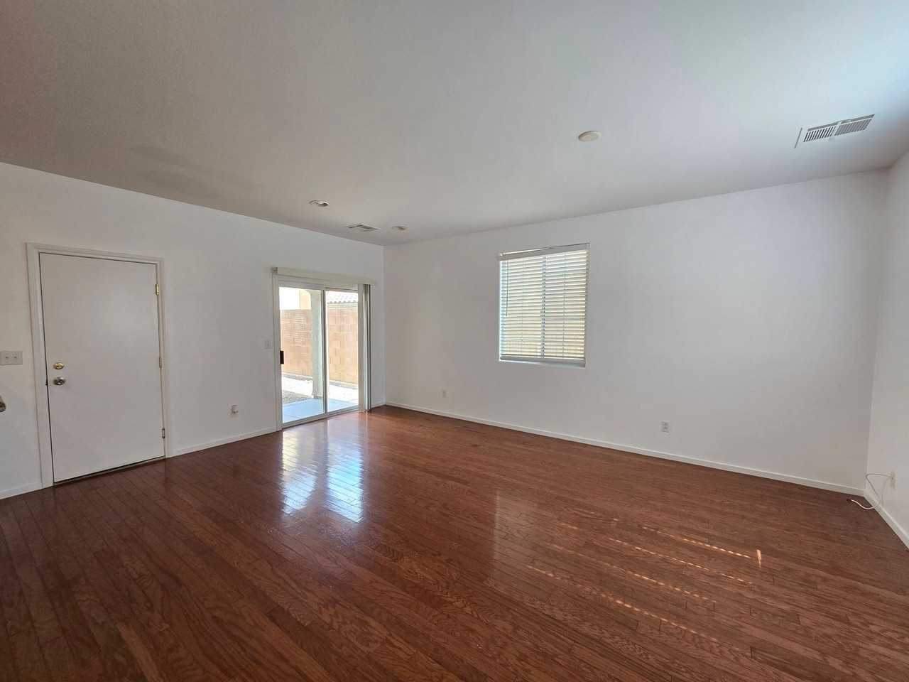 9786 Hanover Grove Ave - Photo 2 of 27