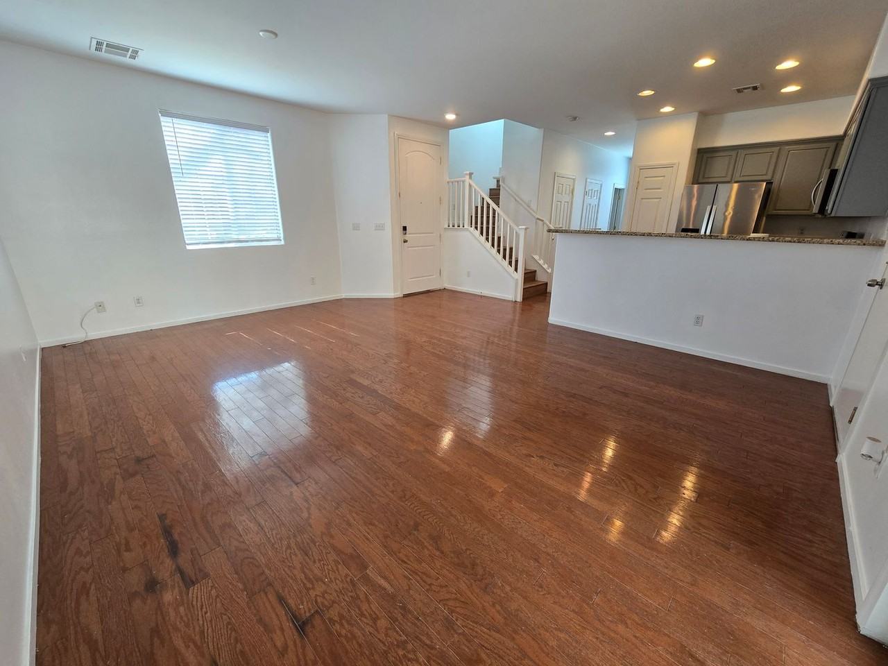 9786 Hanover Grove Ave - Photo 3 of 27