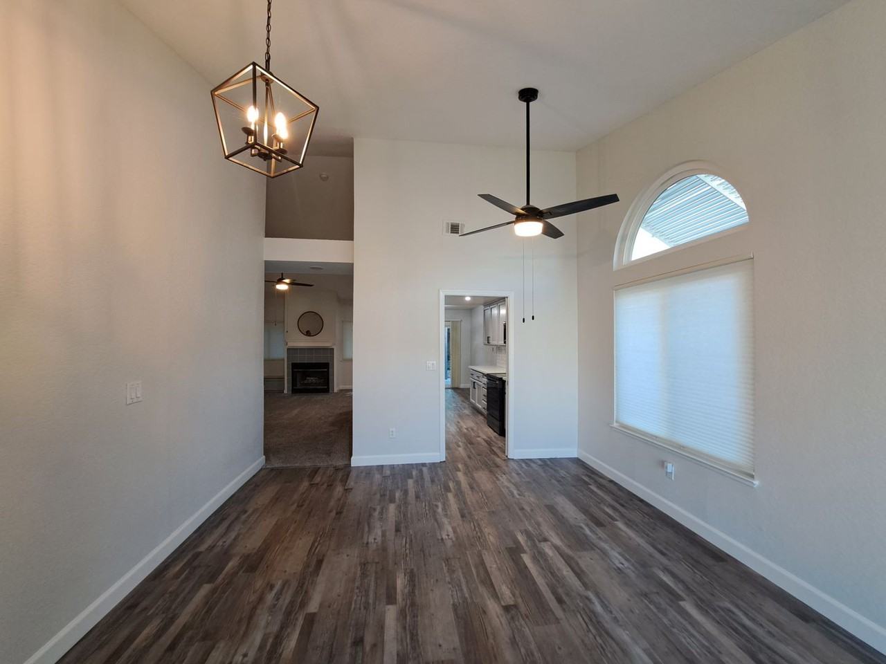 357 Shannon Dr - Photo 2 of 36