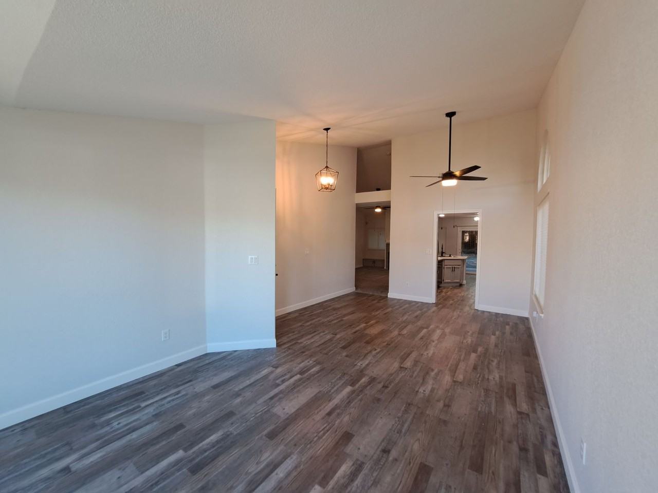 357 Shannon Dr - Photo 3 of 36