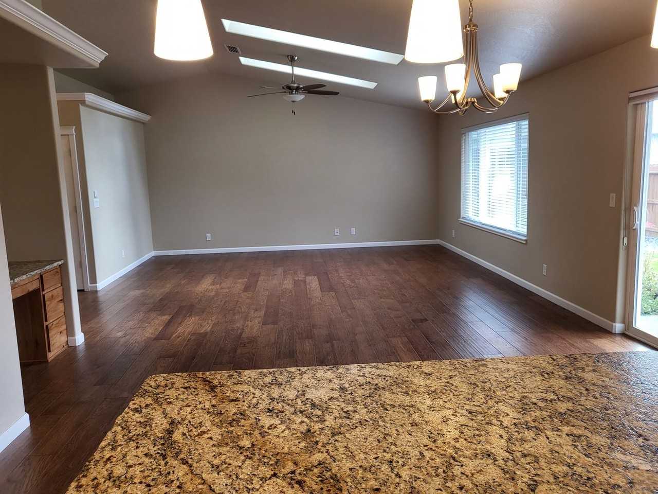 2729 Sw Swopes Dr - Photo 5 of 16