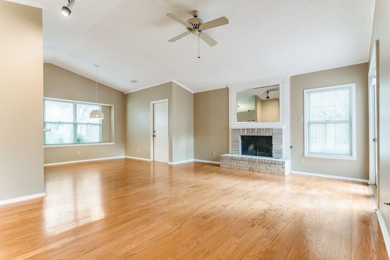 12107 Magnolia Blossom - Photo 6 of 26