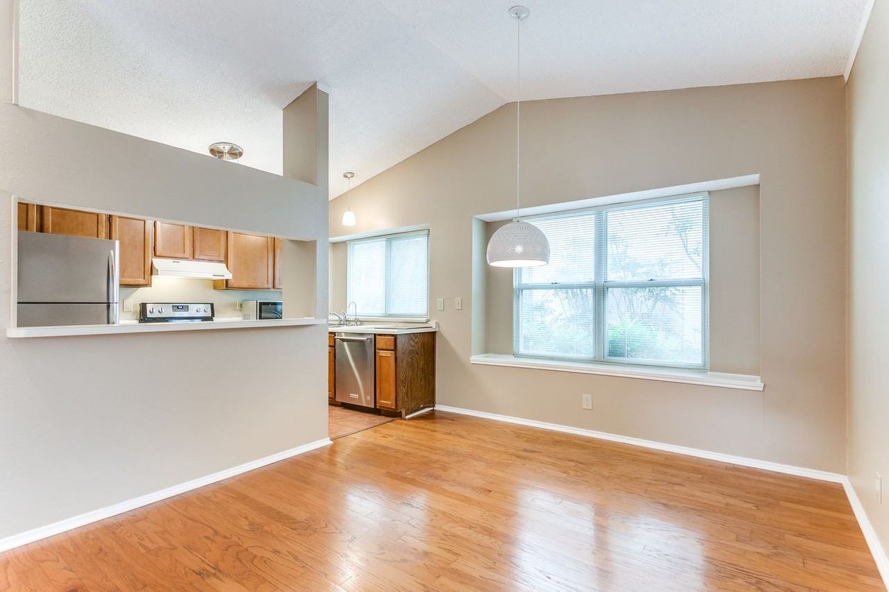 12107 Magnolia Blossom - Photo 7 of 26