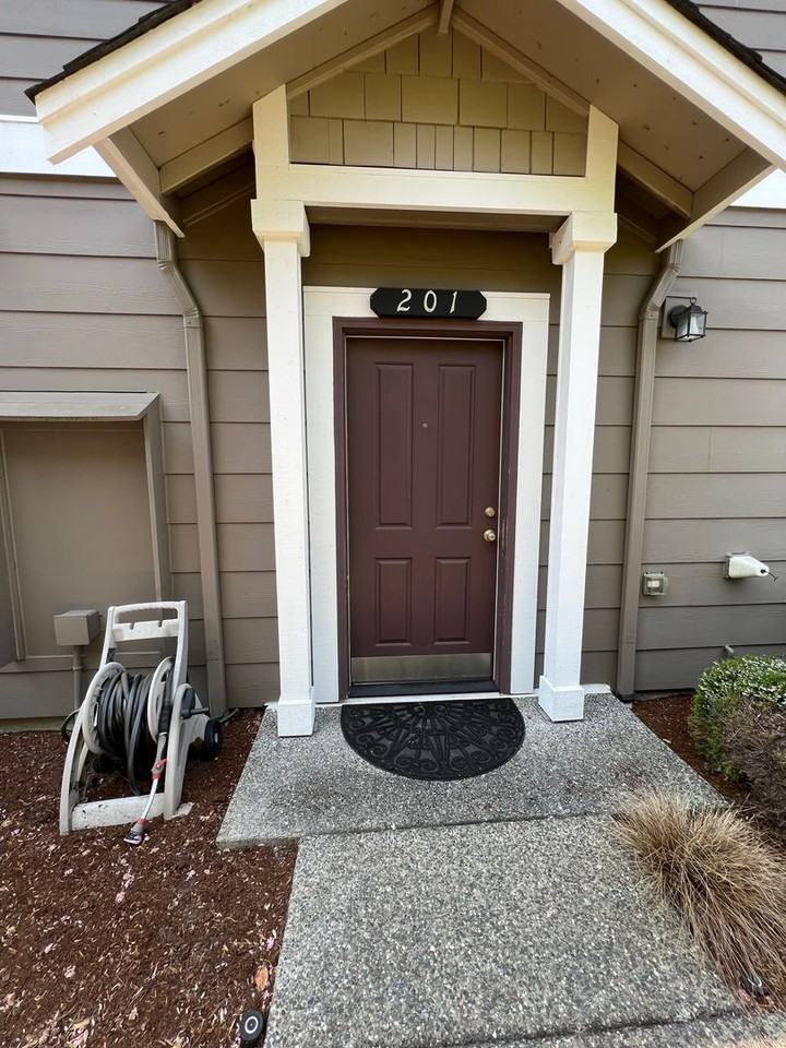 375 Tremont Ave - Photo 2 of 38