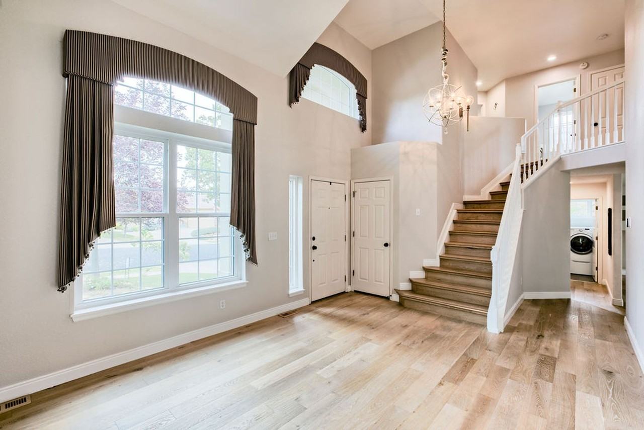 4548 Foothills Dr - Photo 4 of 46