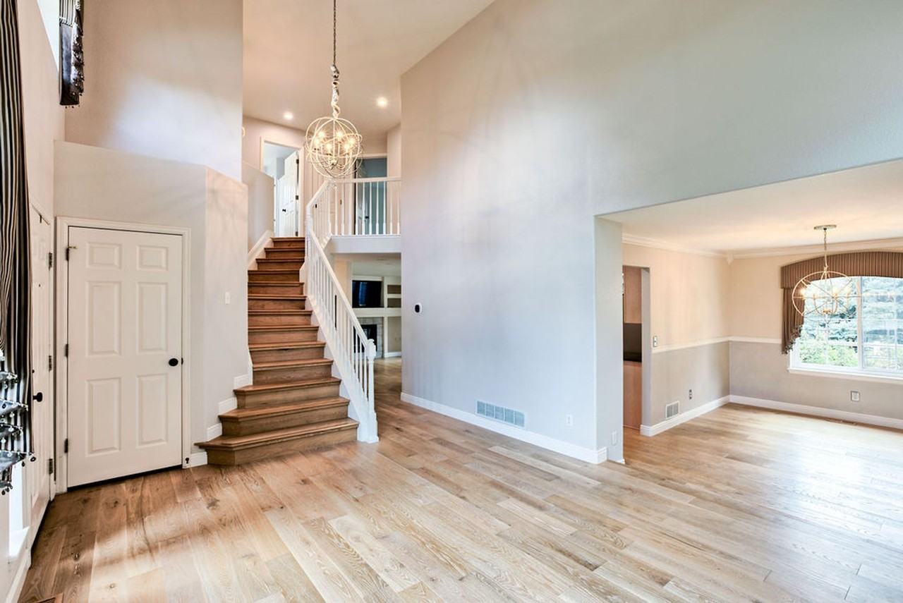 4548 Foothills Dr - Photo 7 of 46