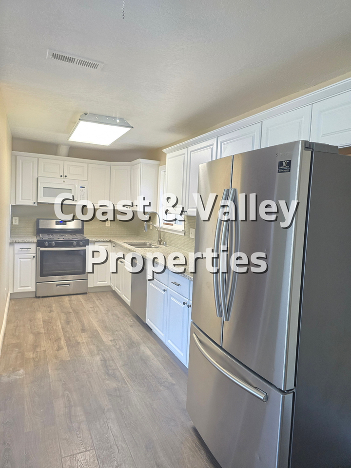 319 Maple Avenue, Greenfield, CA 93927 - Photo 4 of 15