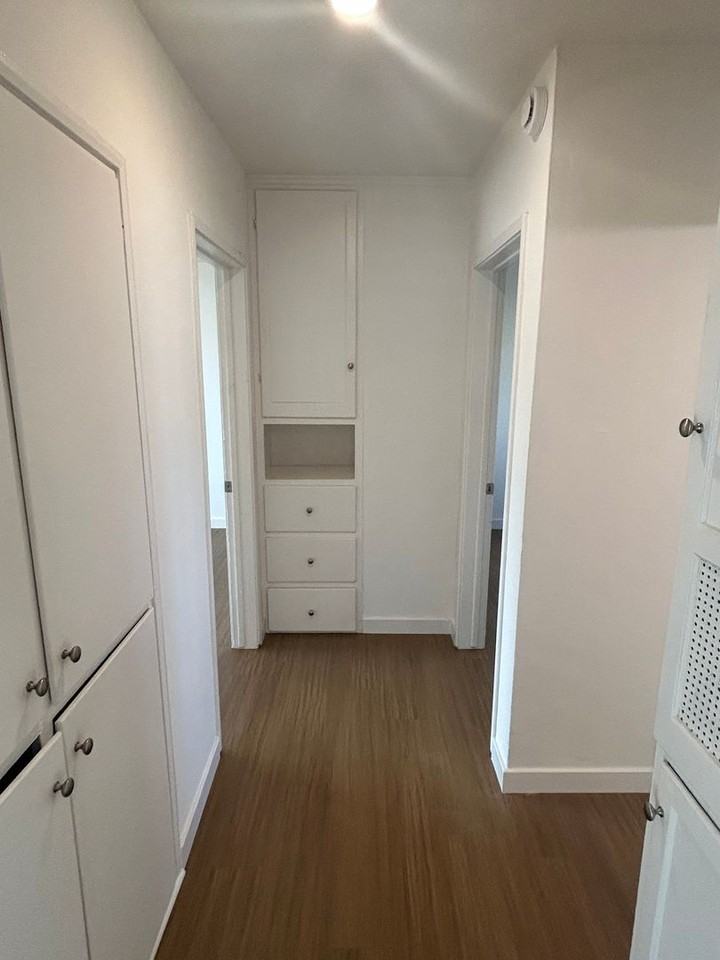 3126 Nimitz Blvd - Photo 7 of 12