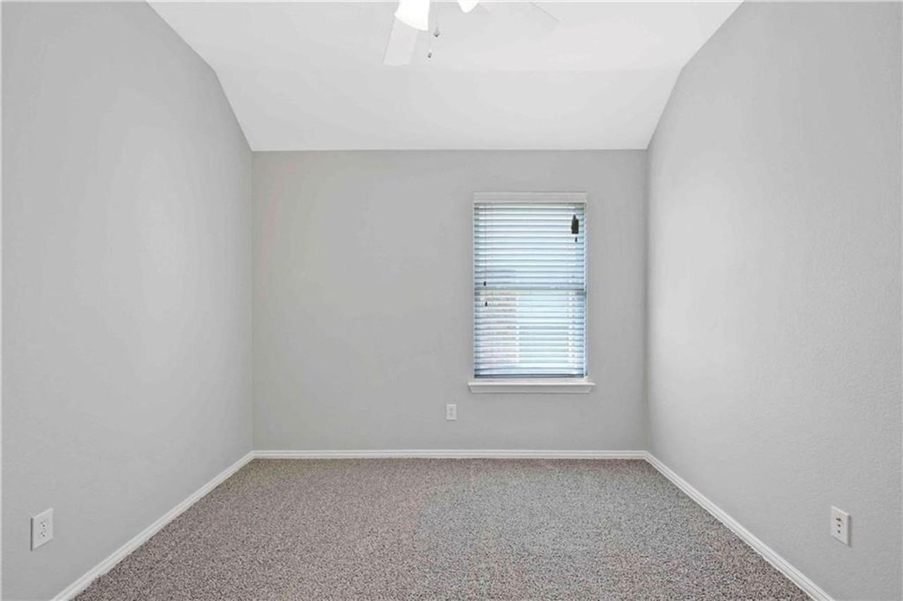 1420 Samantha Creek Dr - Photo 6 of 15