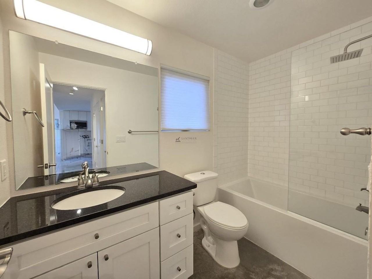 2180 W Alameda St #22 - Photo 6 of 17